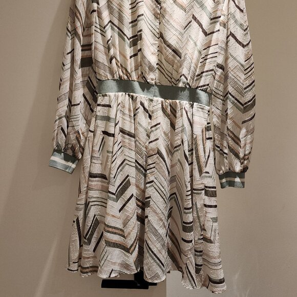 Ted Baker Short Striped Dress - Picture 3 of 5